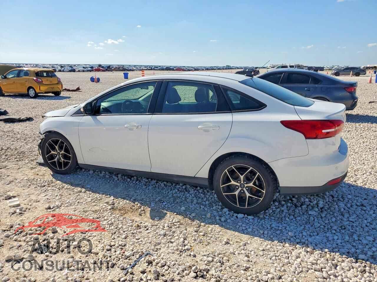 FORD FOCUS 2017 - 1FADP3H22HL248514