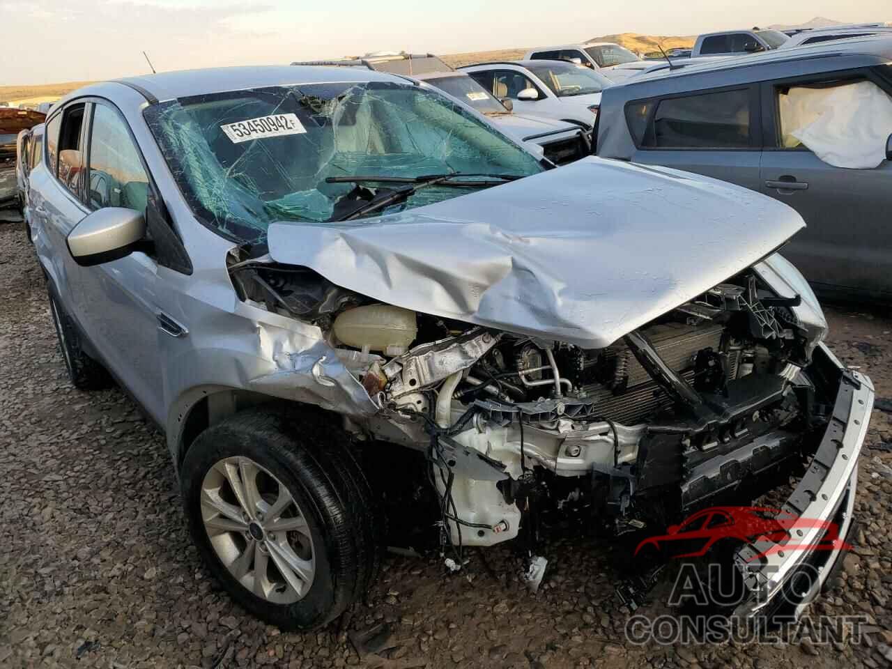 FORD ESCAPE 2017 - 1FMCU9GD1HUE48990