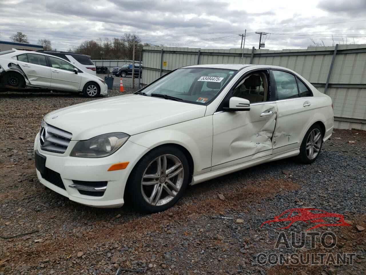 MERCEDES-BENZ C-CLASS 2012 - WDDGF8BB4CA707133