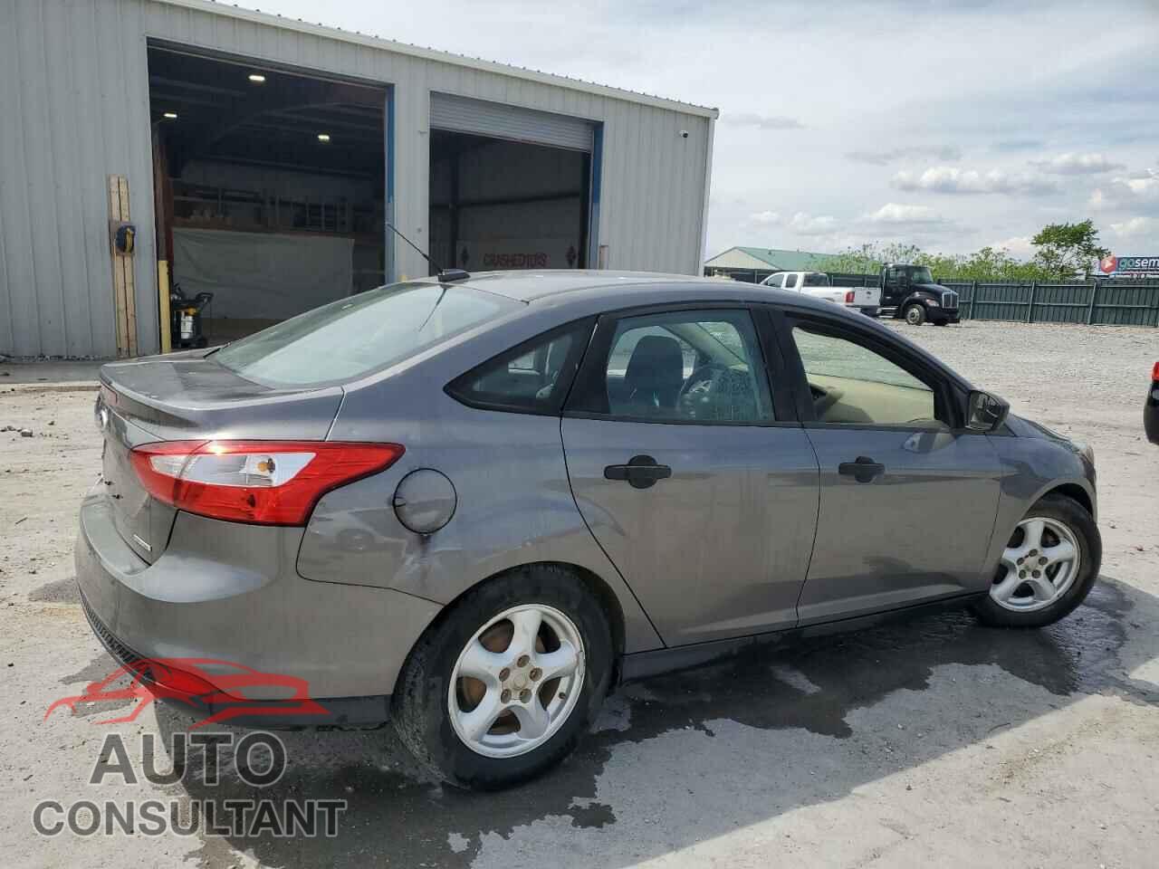 FORD FOCUS 2014 - 1FADP3E29EL403169