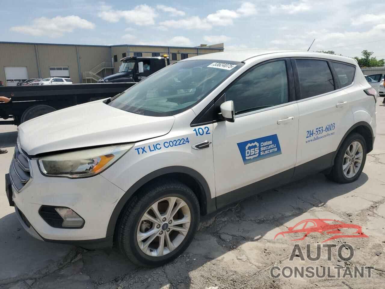 FORD ESCAPE 2017 - 1FMCU9G91HUE71634