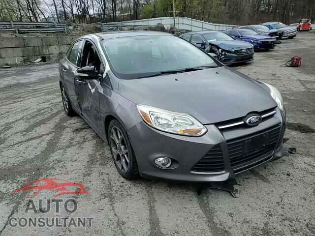 FORD FOCUS 2014 - 1FADP3F2XEL121010