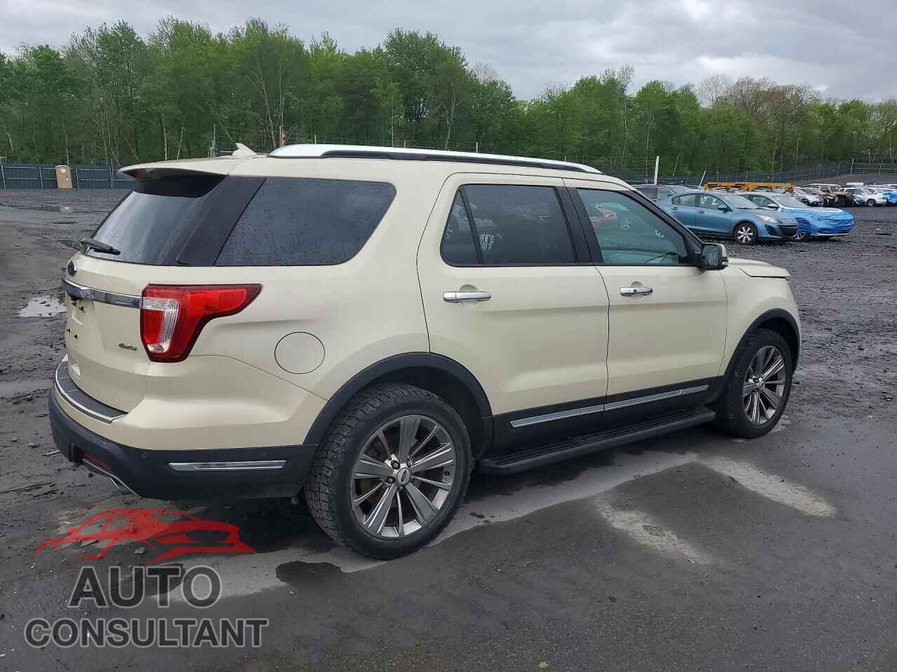 FORD EXPLORER 2018 - 1FM5K8F82JGB83854