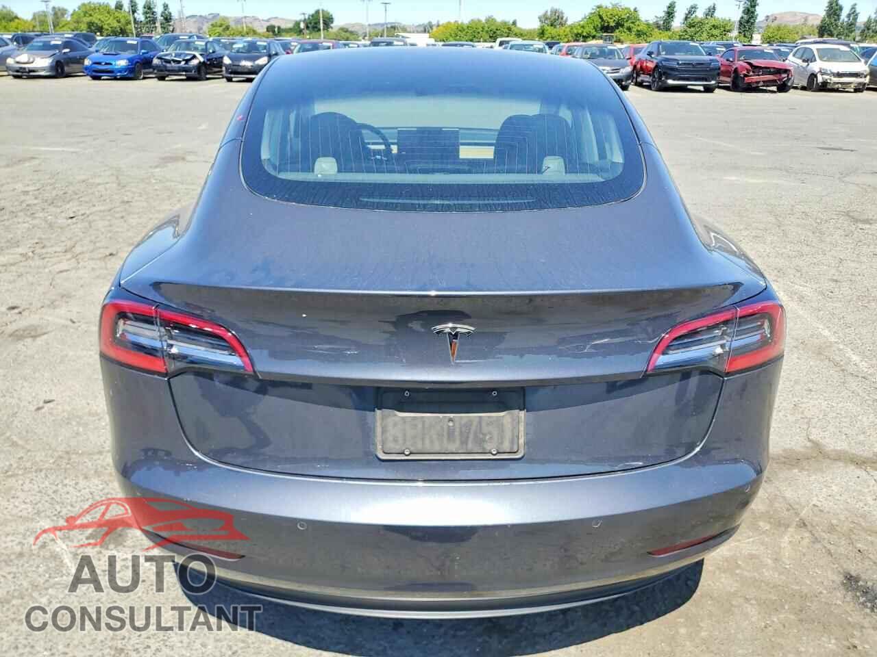 TESLA MODEL 3 2018 - 5YJ3E1EA9JF158510