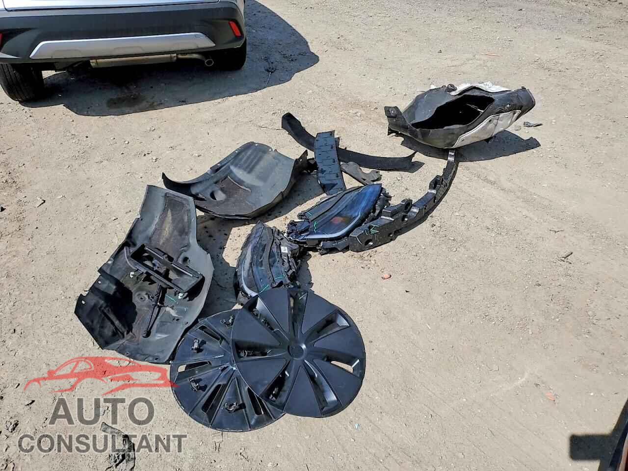 TESLA MODEL 3 2024 - 5YJ3E1EB2RF753686