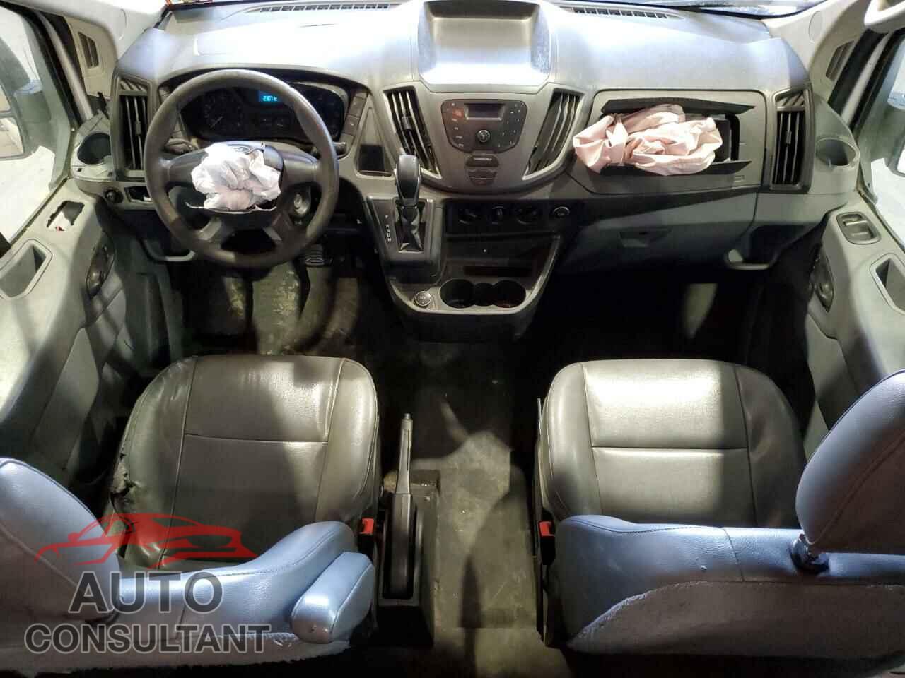 FORD TRANSIT 2018 - 1FTYR2CM3JKA52361