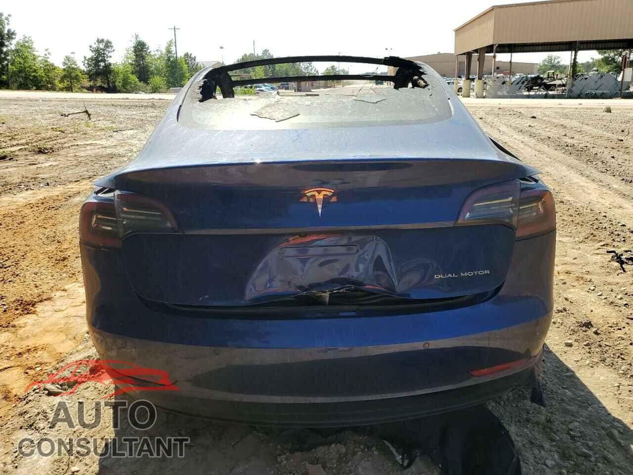 TESLA MODEL 3 2018 - 5YJ3E1EB7JF117575