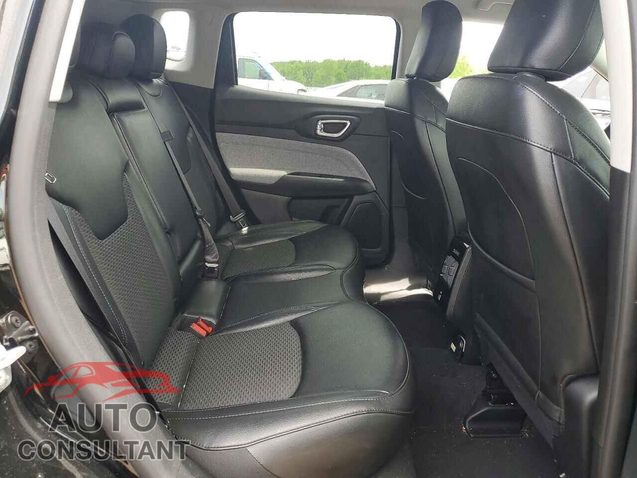 JEEP COMPASS 2022 - 3C4NJDBB4NT152057