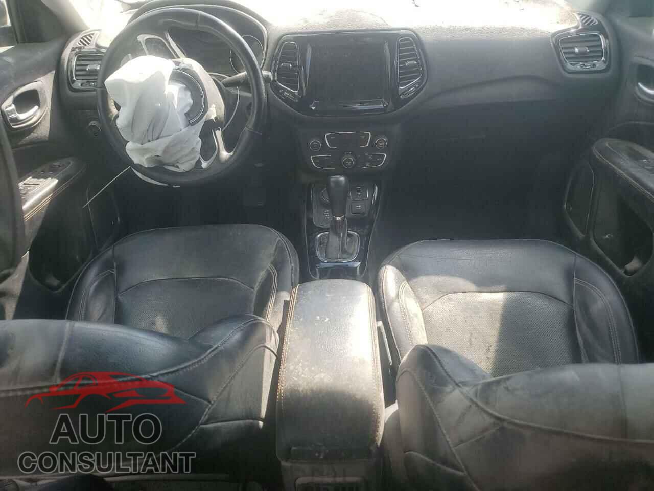 JEEP COMPASS 2018 - 3C4NJDCB0JT290610