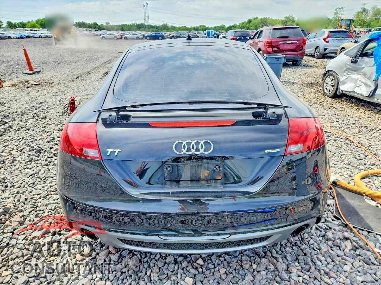 AUDI TT 2015 - TRUBFAFK8F1000892