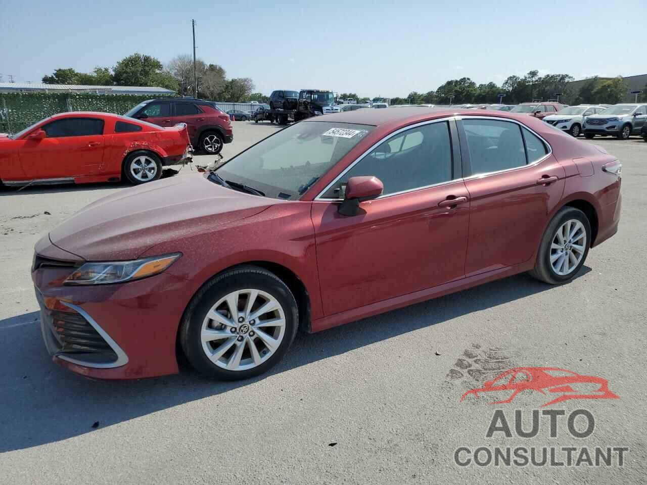 TOYOTA CAMRY 2021 - 4T1C11AK4MU579665