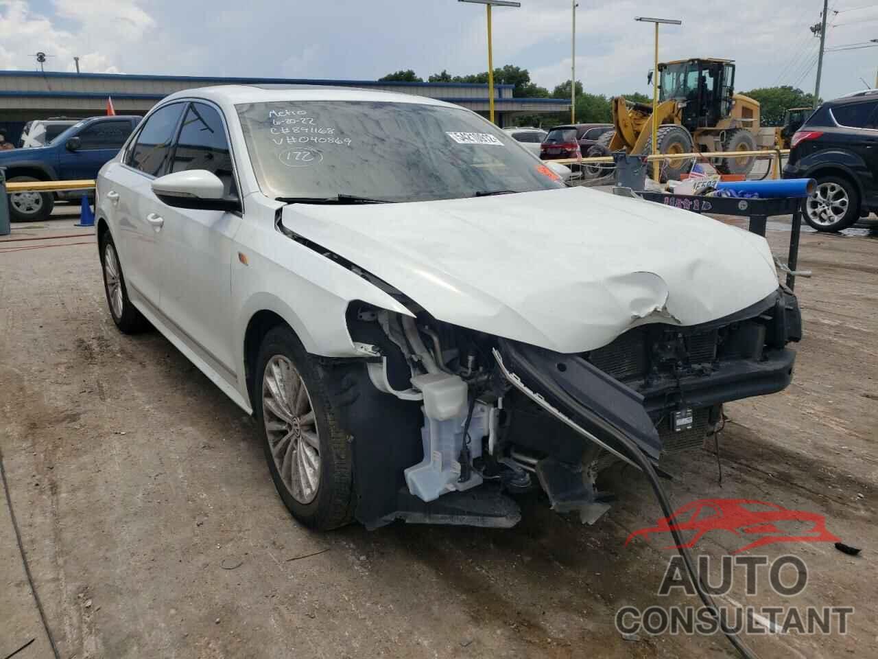 VOLKSWAGEN PASSAT 2017 - 1VWBT7A31HC040869
