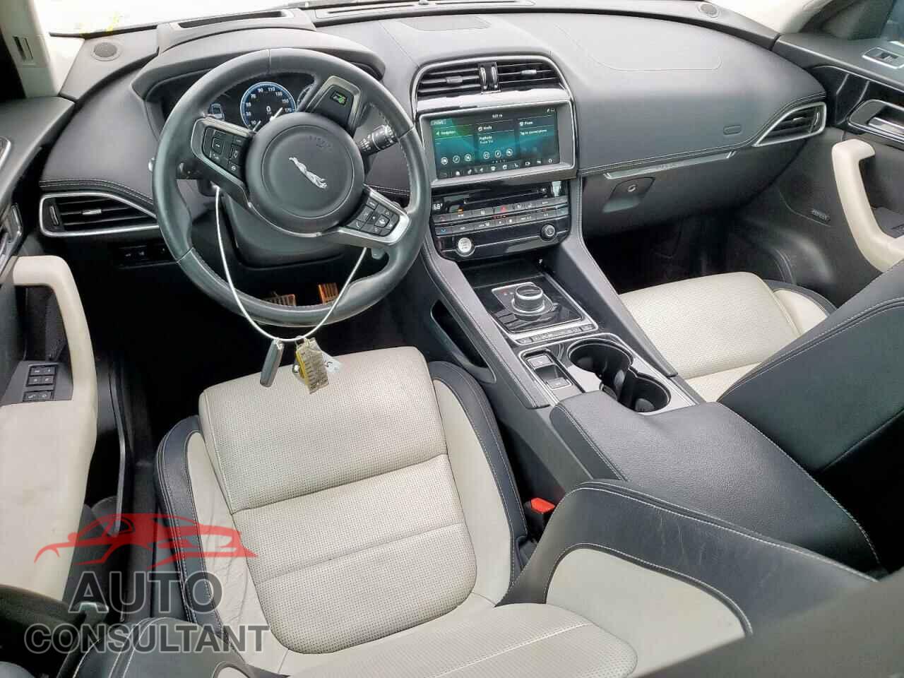 JAGUAR F-PACE 2017 - SADCL2BV5HA046944