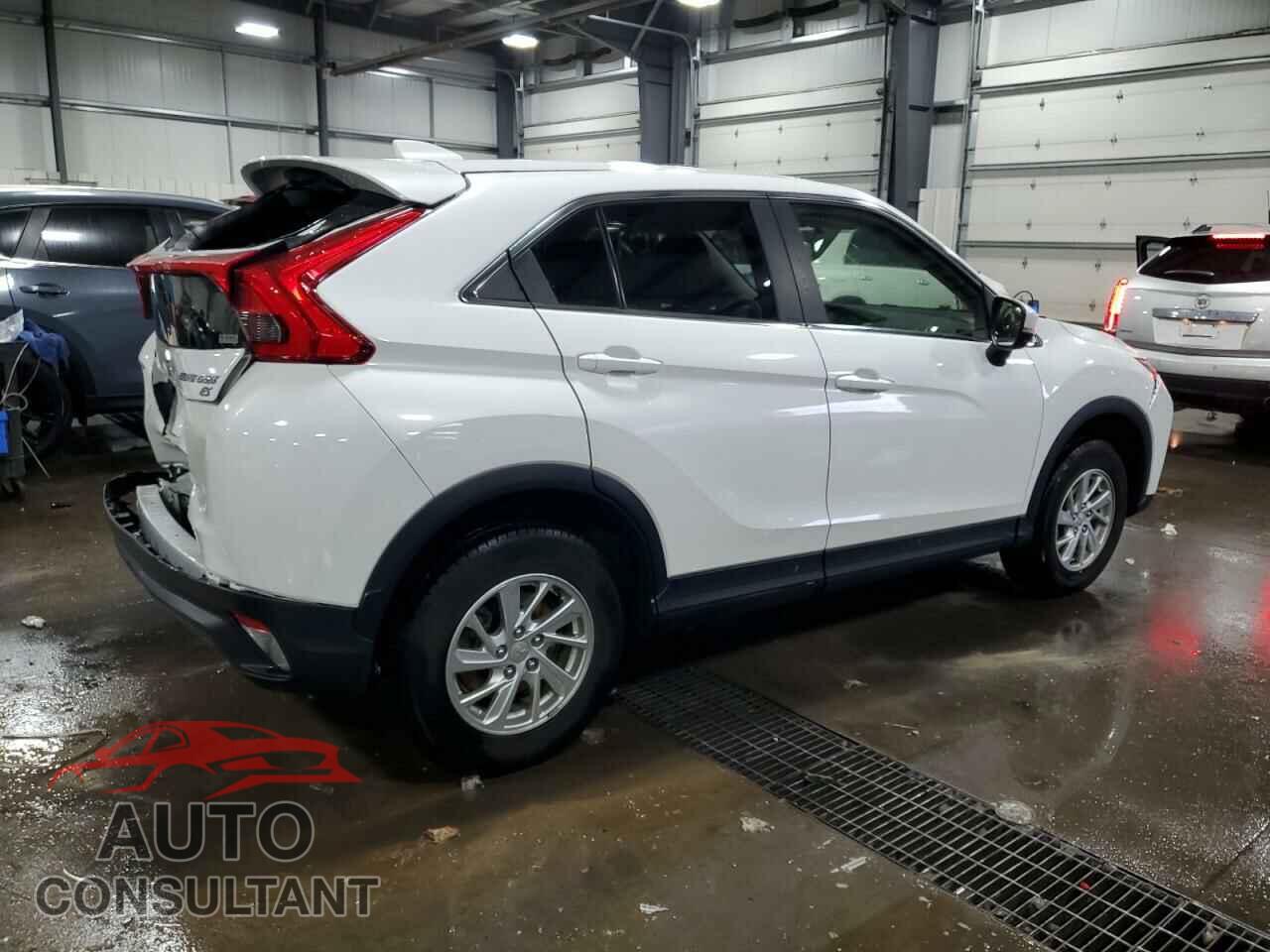 MITSUBISHI ECLIPSE 2018 - JA4AT3AAXJZ063098