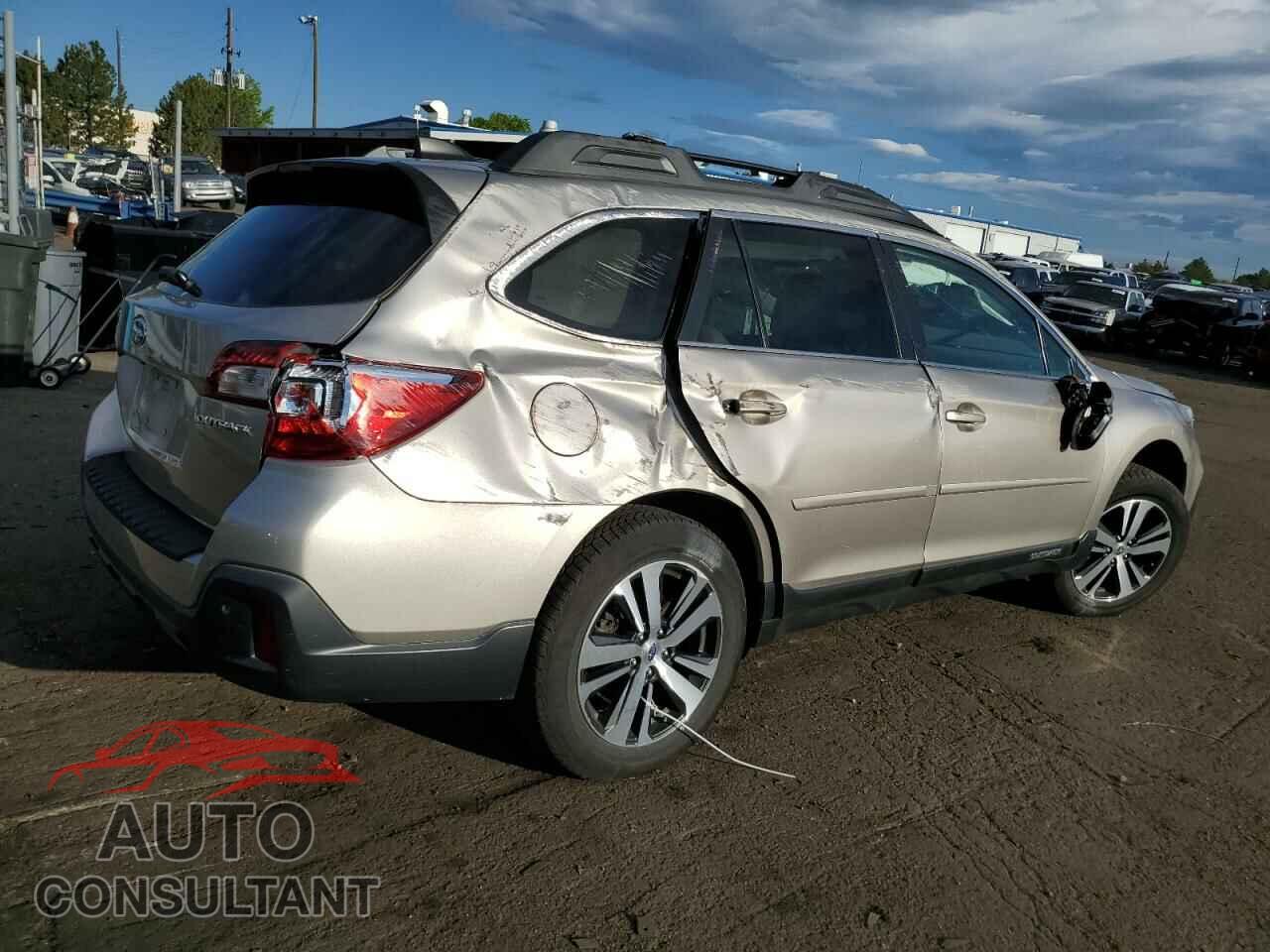 SUBARU OUTBACK 2018 - 4S4BSANC9J3232622
