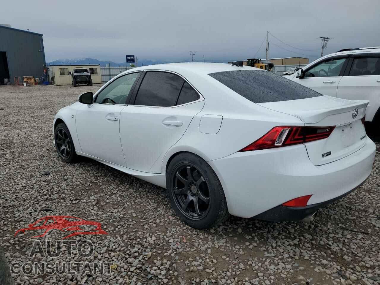 LEXUS IS 2016 - JTHBA1D24G5008749