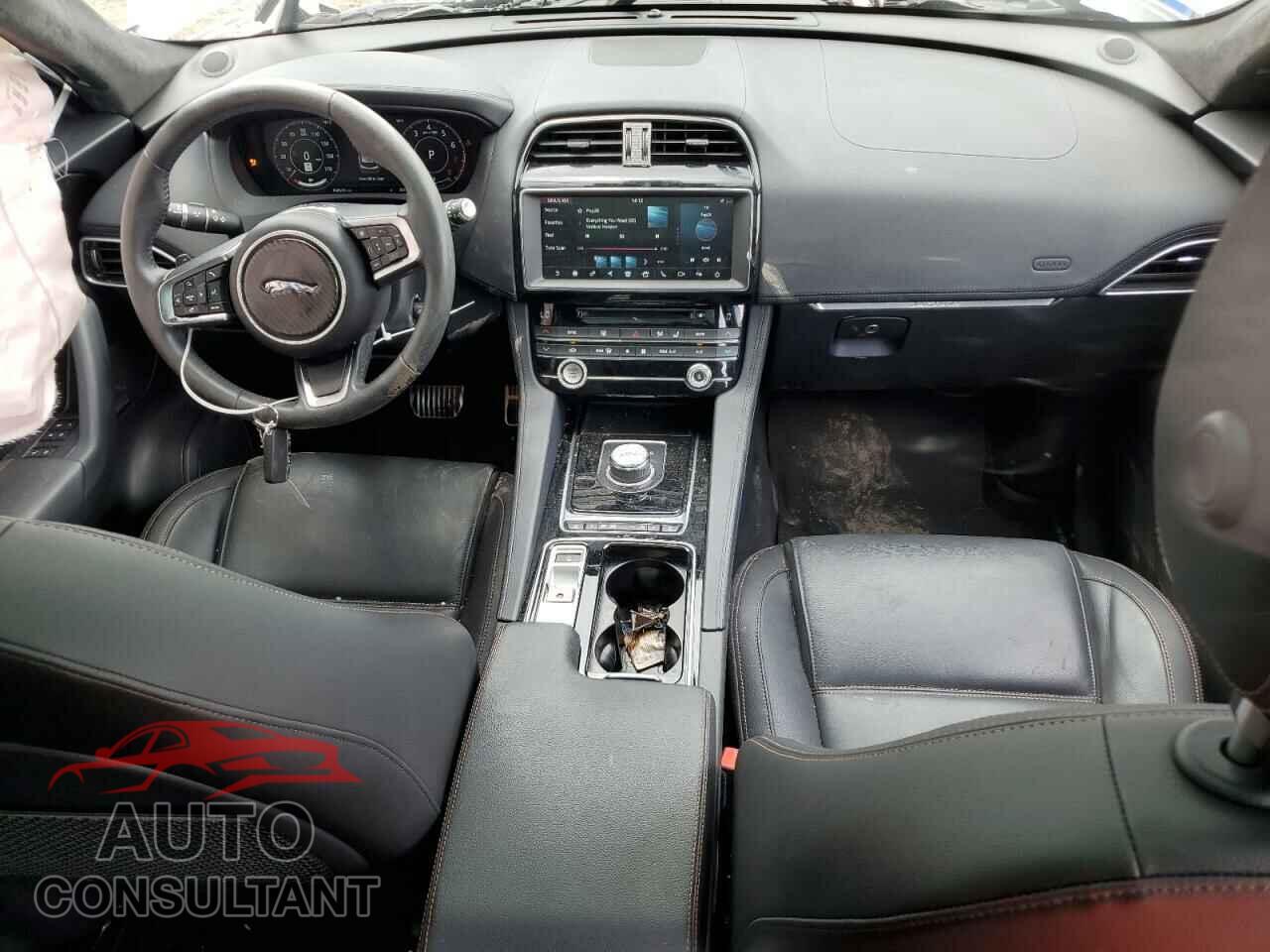JAGUAR F-PACE 2019 - SADCK2FX7KA609739