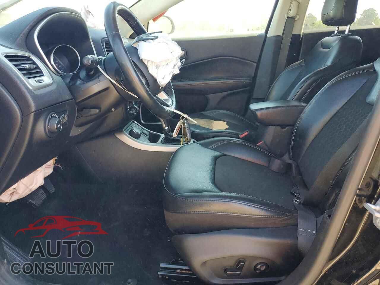JEEP COMPASS 2018 - 3C4NJDBB7JT456834