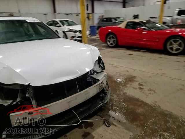LEXUS IS 2014 - JTHCF1D25E5000128