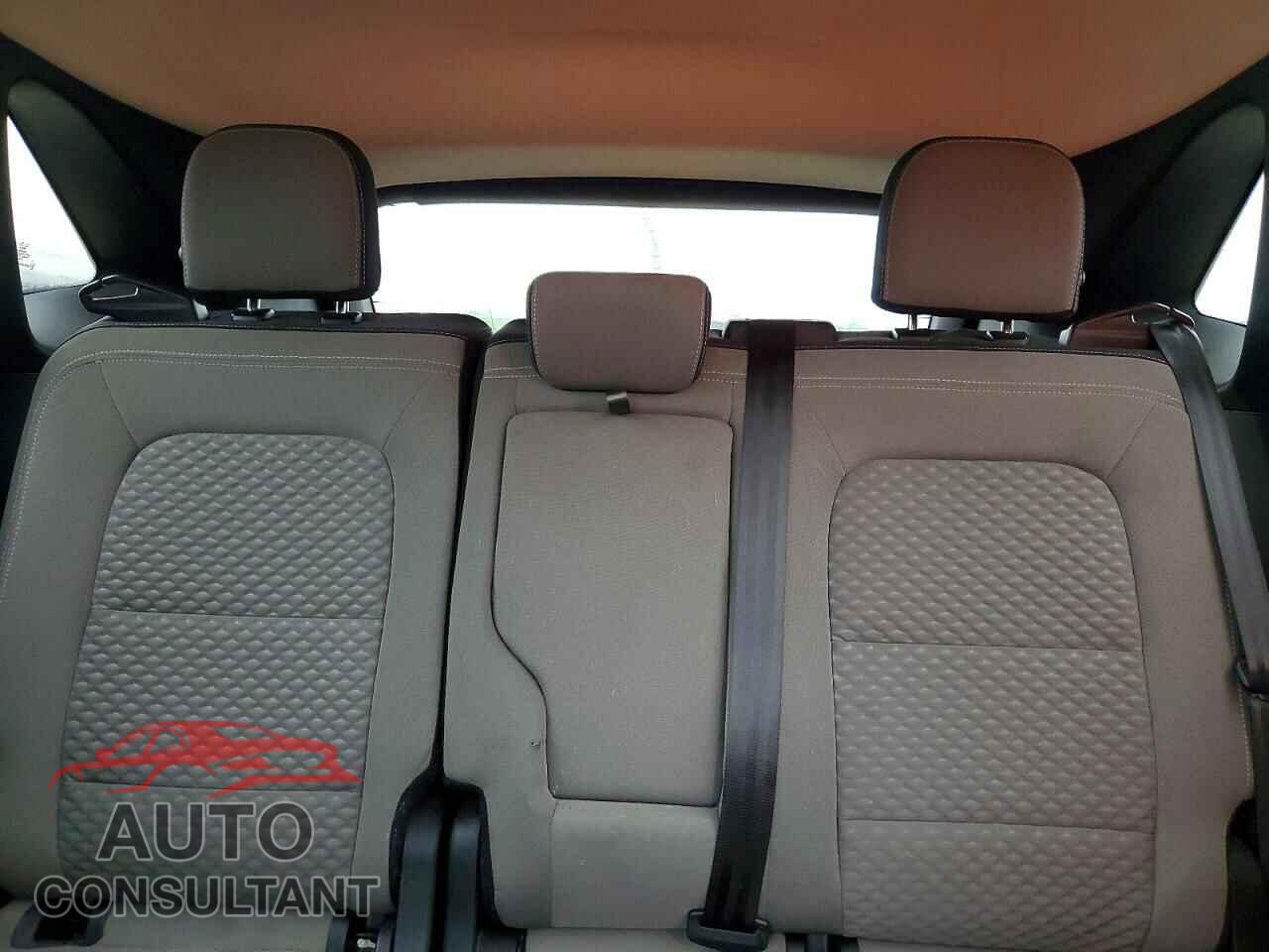 FORD ESCAPE 2020 - 1FMCU9G69LUA28629