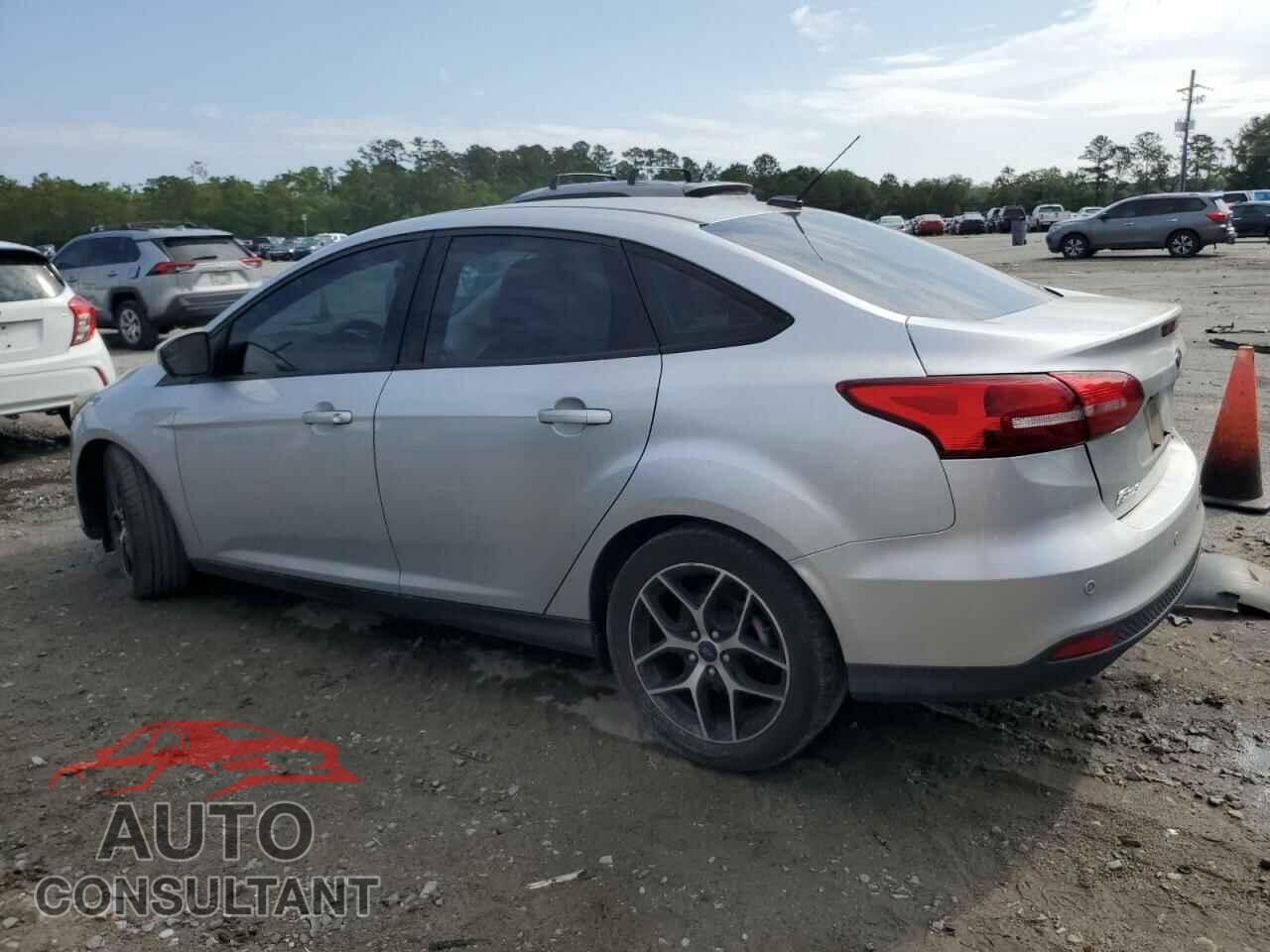 FORD FOCUS 2018 - 1FADP3H22JL200856