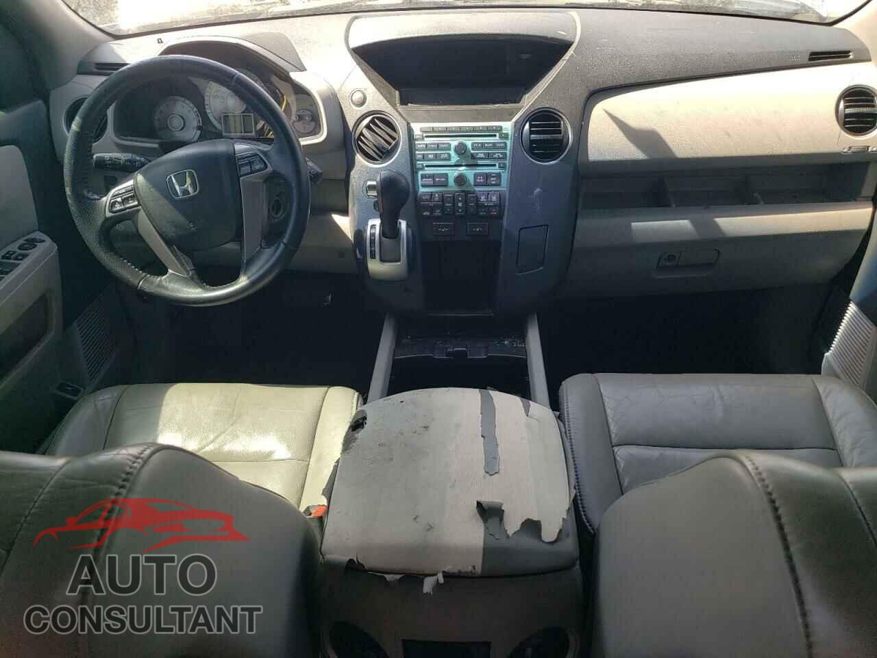 HONDA PILOT 2011 - 5FNYF3H65BB048089