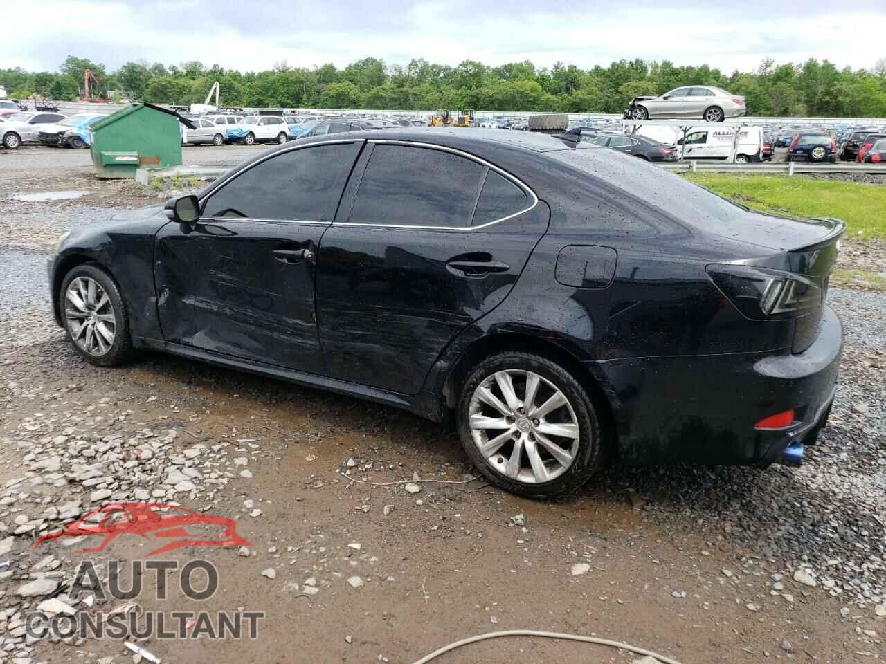LEXUS IS 2011 - JTHCE5C21B5000344