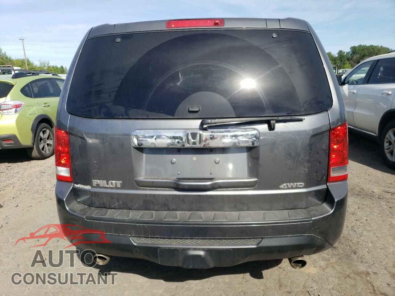 HONDA PILOT 2013 - 5FNYF4H48DB065900