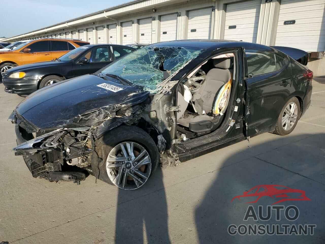 HYUNDAI ELANTRA 2020 - 5NPD84LF7LH575401