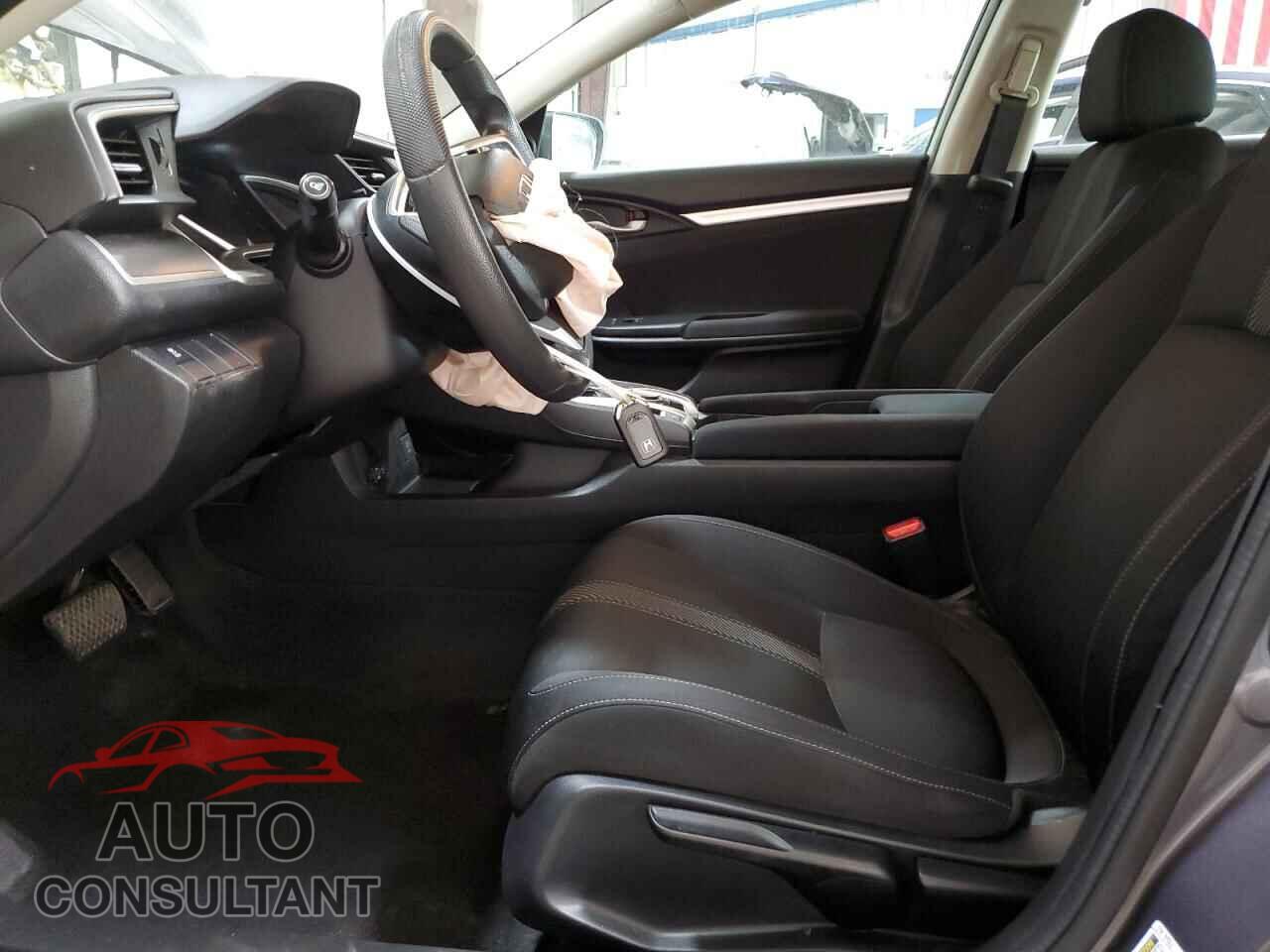 HONDA CIVIC 2017 - 19XFC2F77HE059017