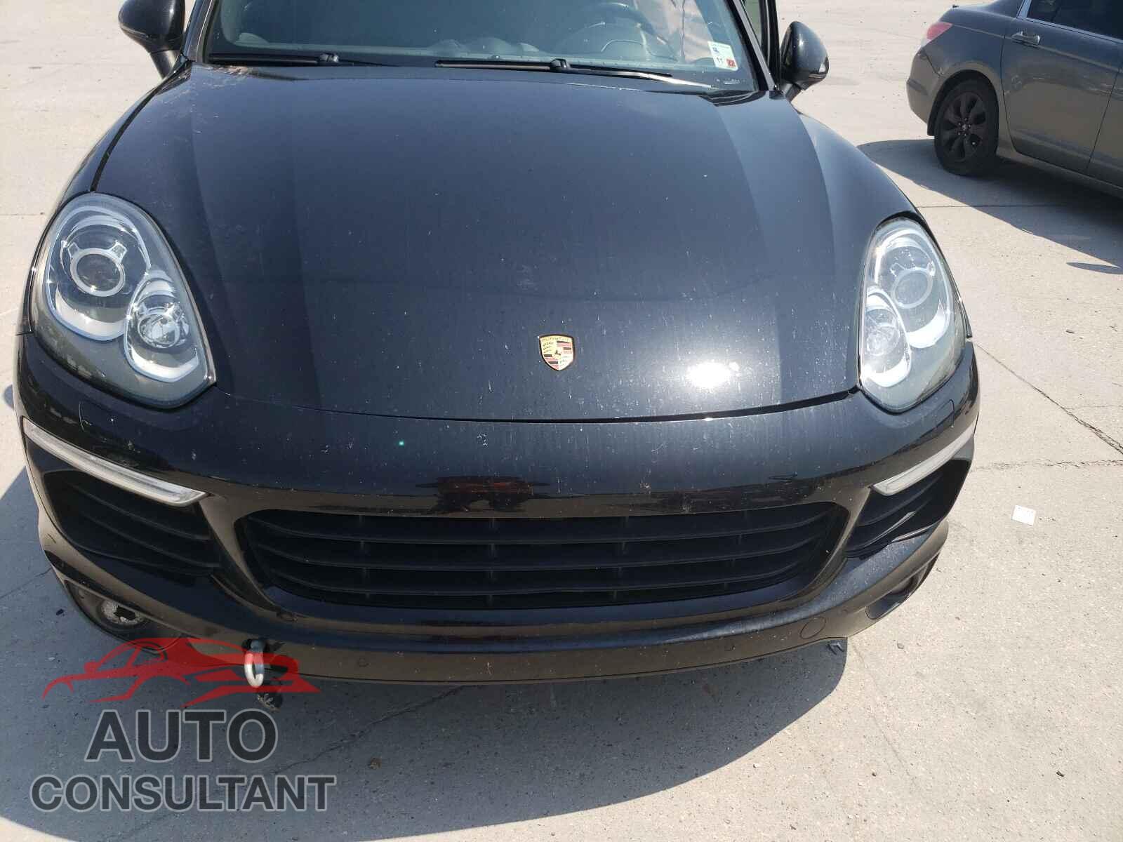 PORSCHE CAYENNE 2017 - WP1AA2A21HKA89735