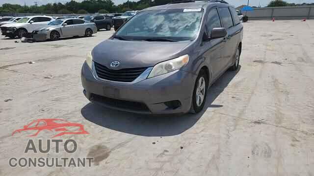 TOYOTA SIENNA 2013 - 5TDKK3DC8DS404725
