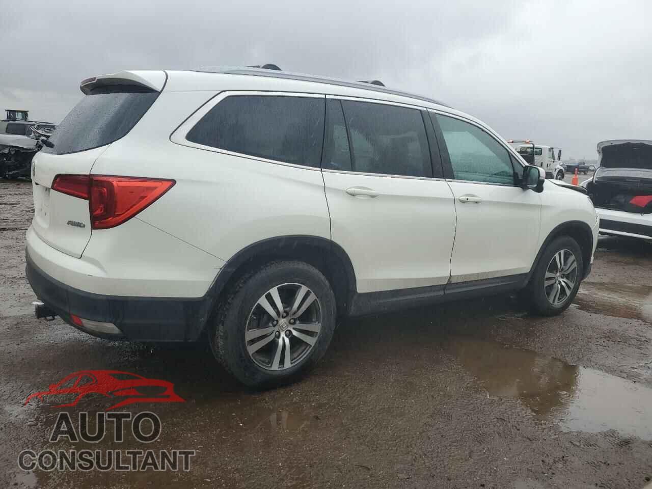 HONDA PILOT 2018 - 5FNYF6H89JB036755