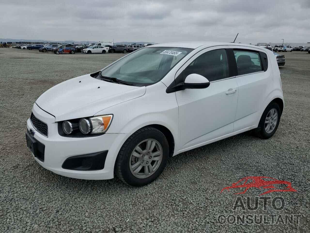 CHEVROLET SONIC 2015 - 1G1JC6SG9F4191291