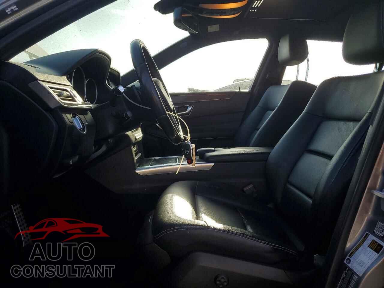 MERCEDES-BENZ E-CLASS 2015 - WDDHF5KB8FB090143