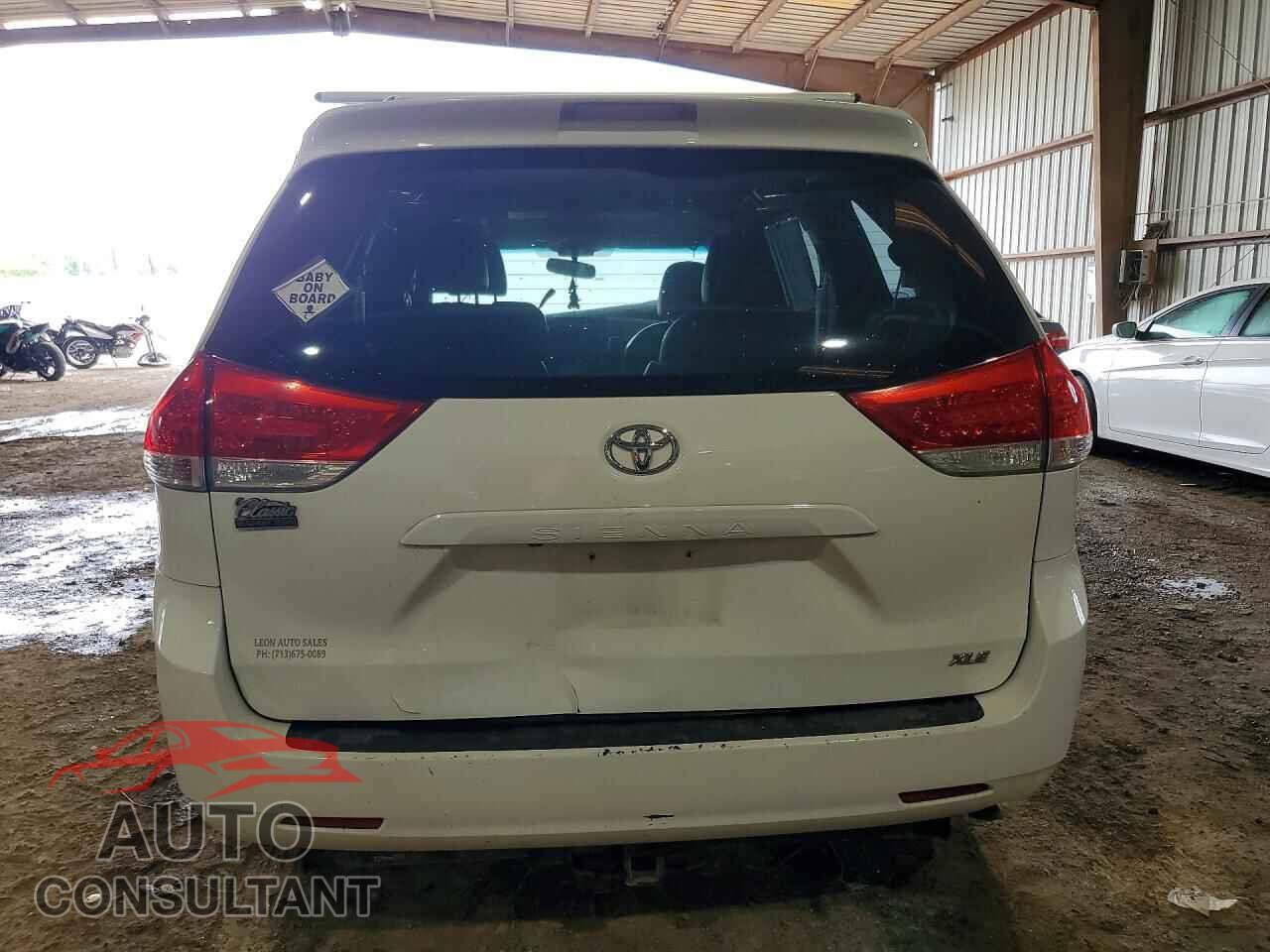 TOYOTA SIENNA 2012 - 5TDYK3DC1CS189763
