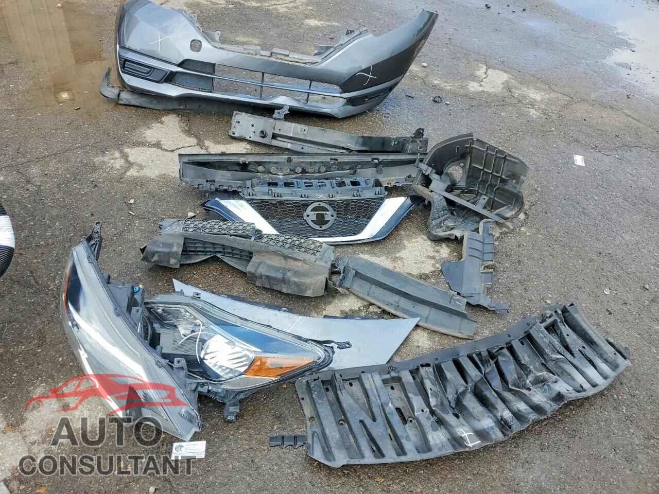 NISSAN VERSA 2019 - 3N1CE2CP3KL361122