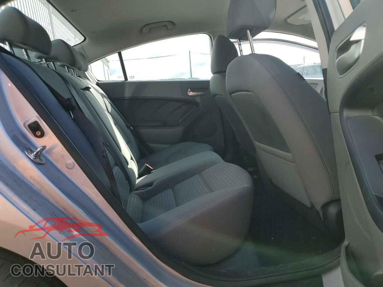 KIA FORTE 2017 - 3KPFL4A76HE066978