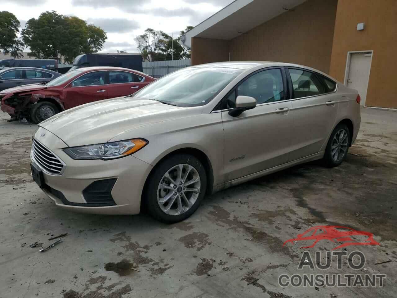 FORD FUSION 2019 - 3FA6P0LU7KR142987