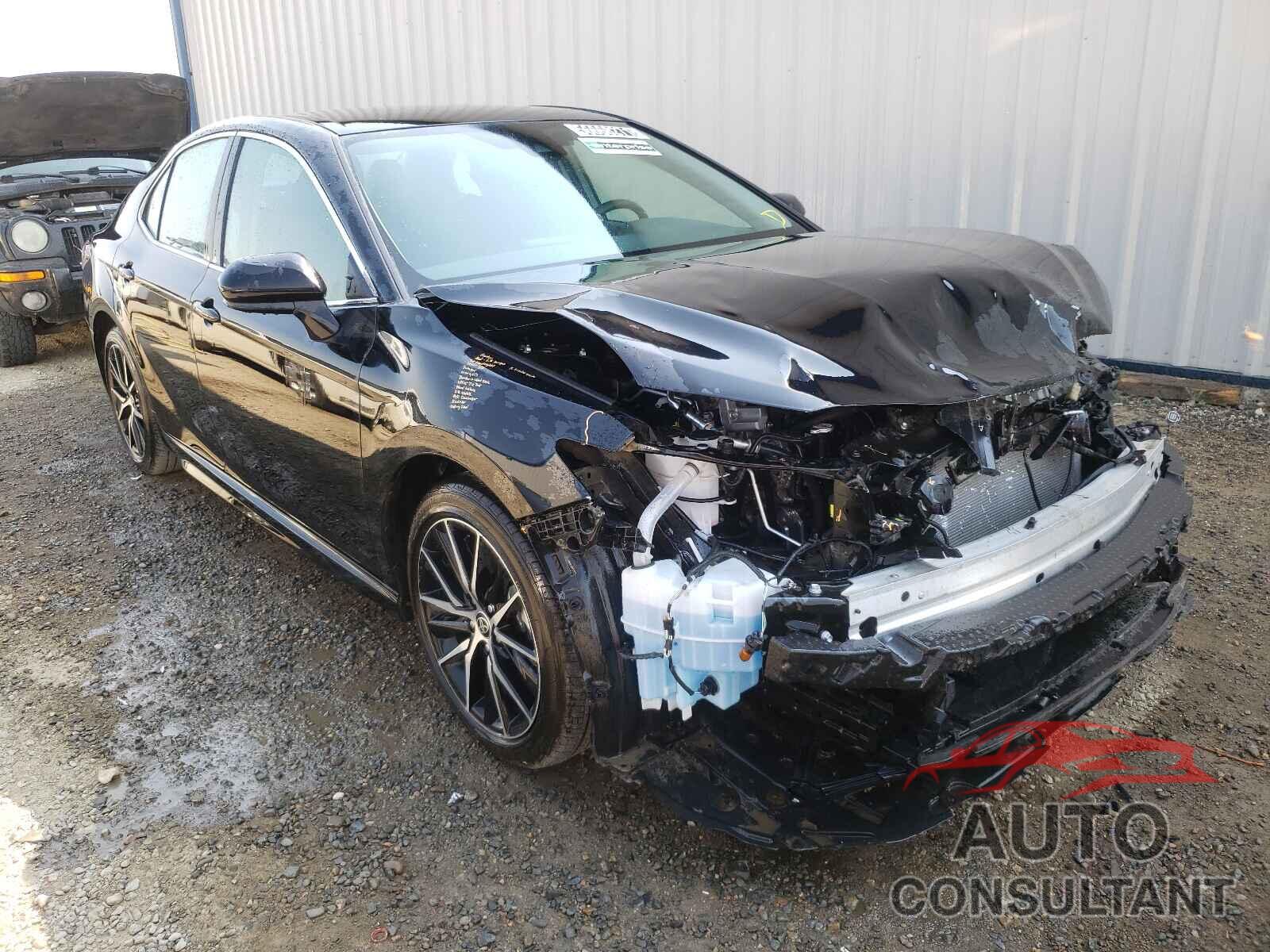TOYOTA CAMRY 2021 - 4T1G11AK6MU595402