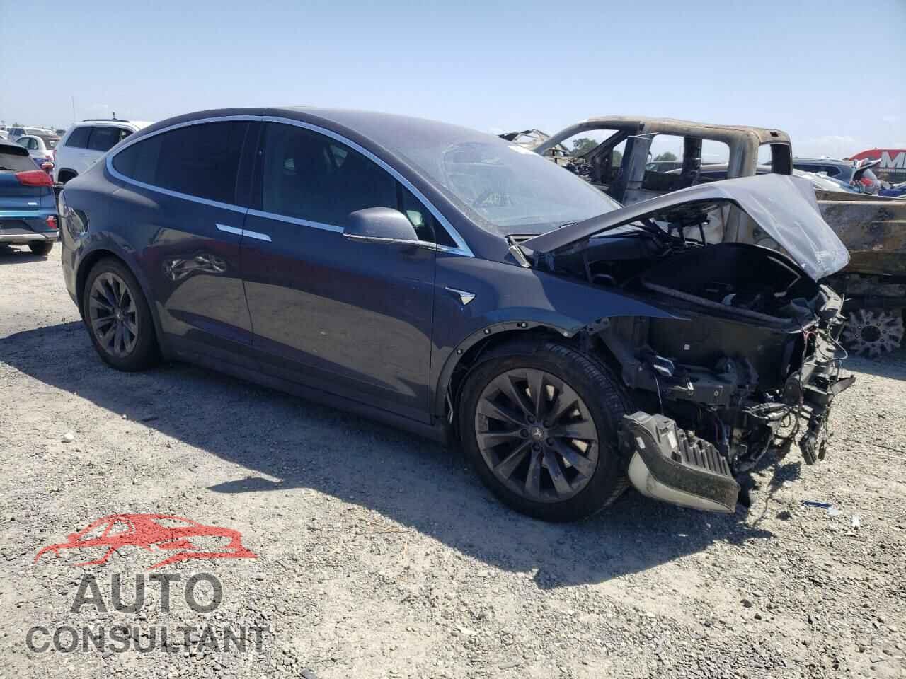 TESLA MODEL X 2017 - 5YJXCBE27HF075819