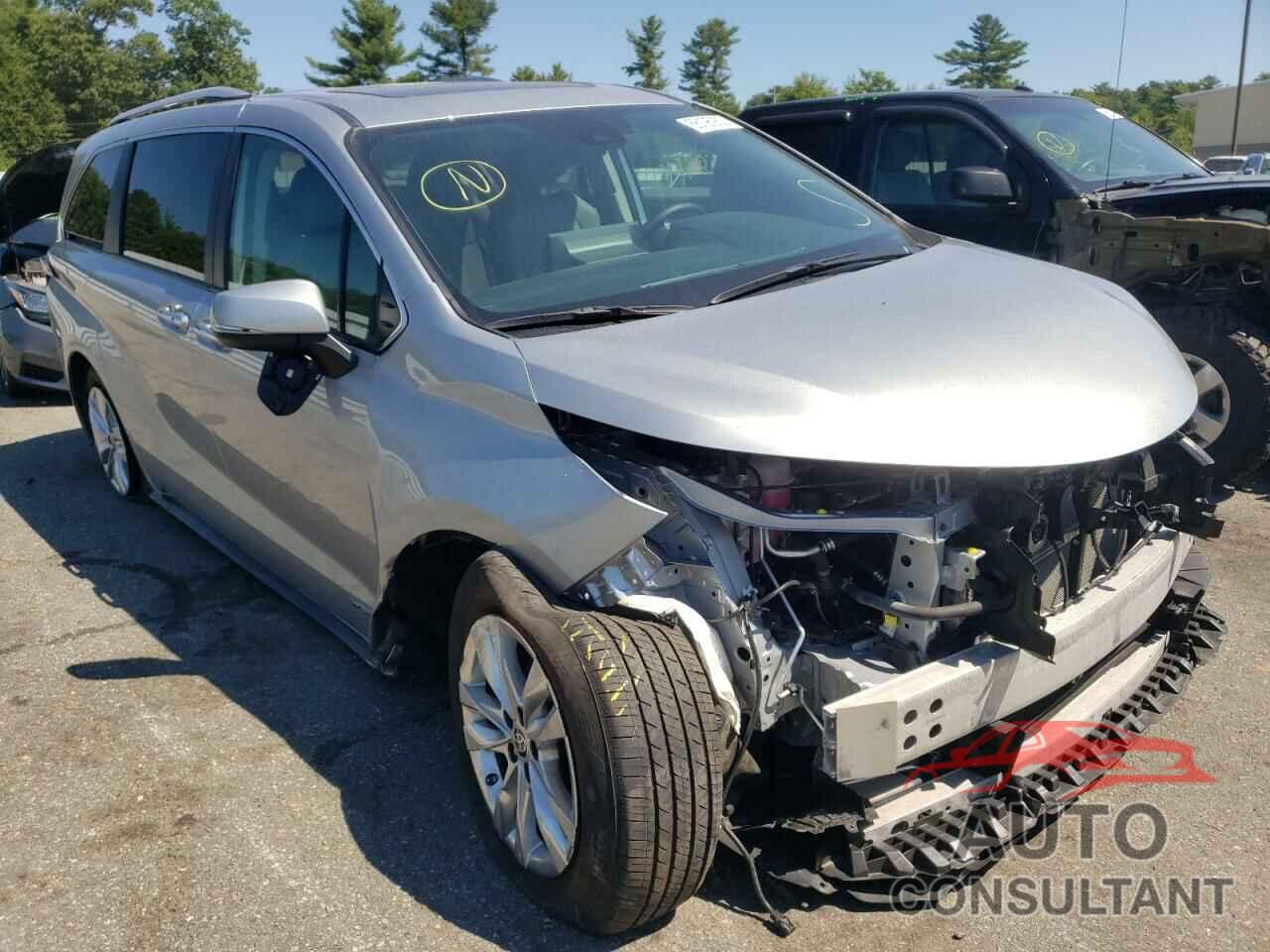 TOYOTA SIENNA 2021 - 5TDZSKFC8MS002256