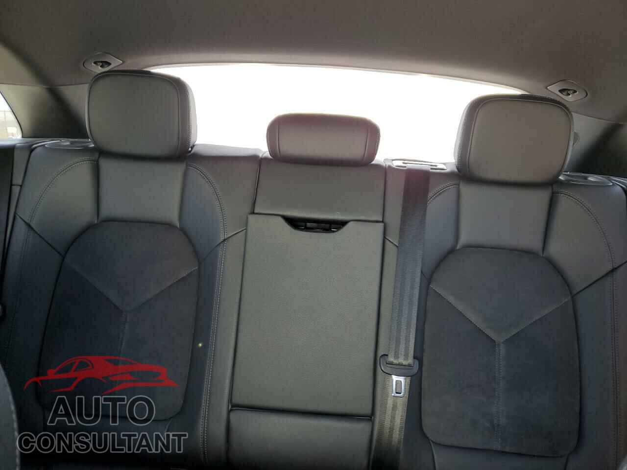 PORSCHE MACAN 2021 - WP1AB2A59MLB30124