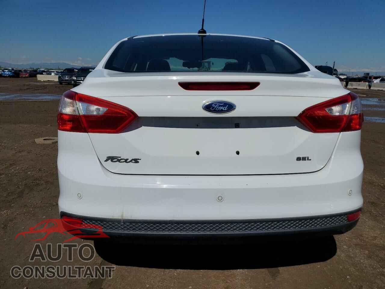 FORD FOCUS 2012 - 1FAHP3H23CL403646