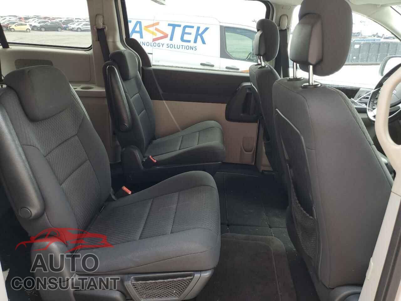 DODGE CARAVAN 2010 - 2D4RN5D14AR444923
