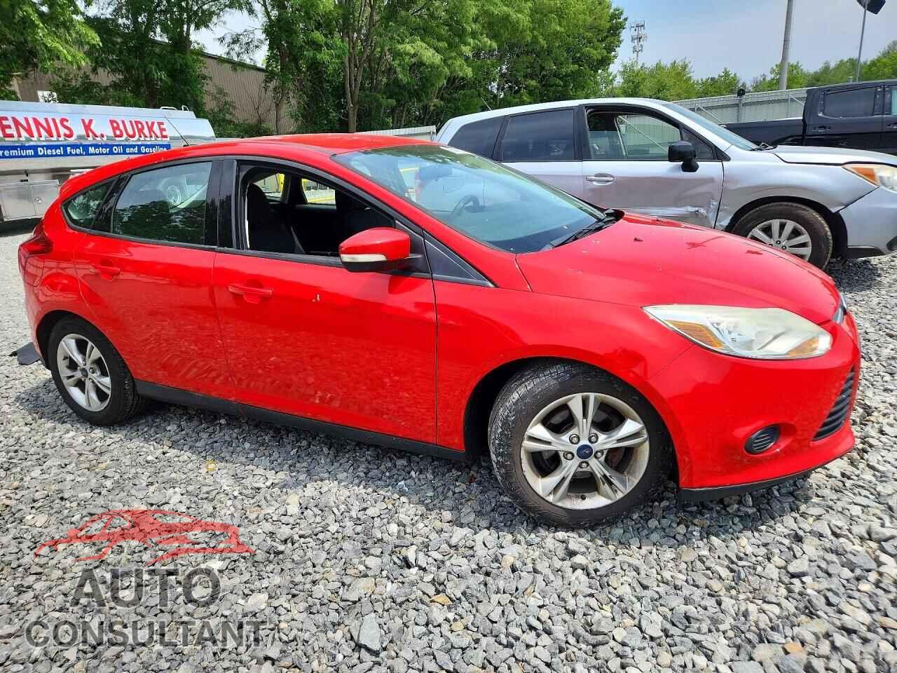 FORD FOCUS 2014 - 1FADP3K2XEL232100