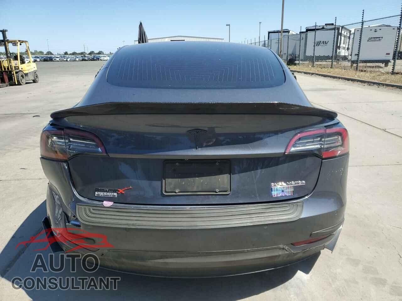 TESLA MODEL 3 2019 - 5YJ3E1EB4KF513822