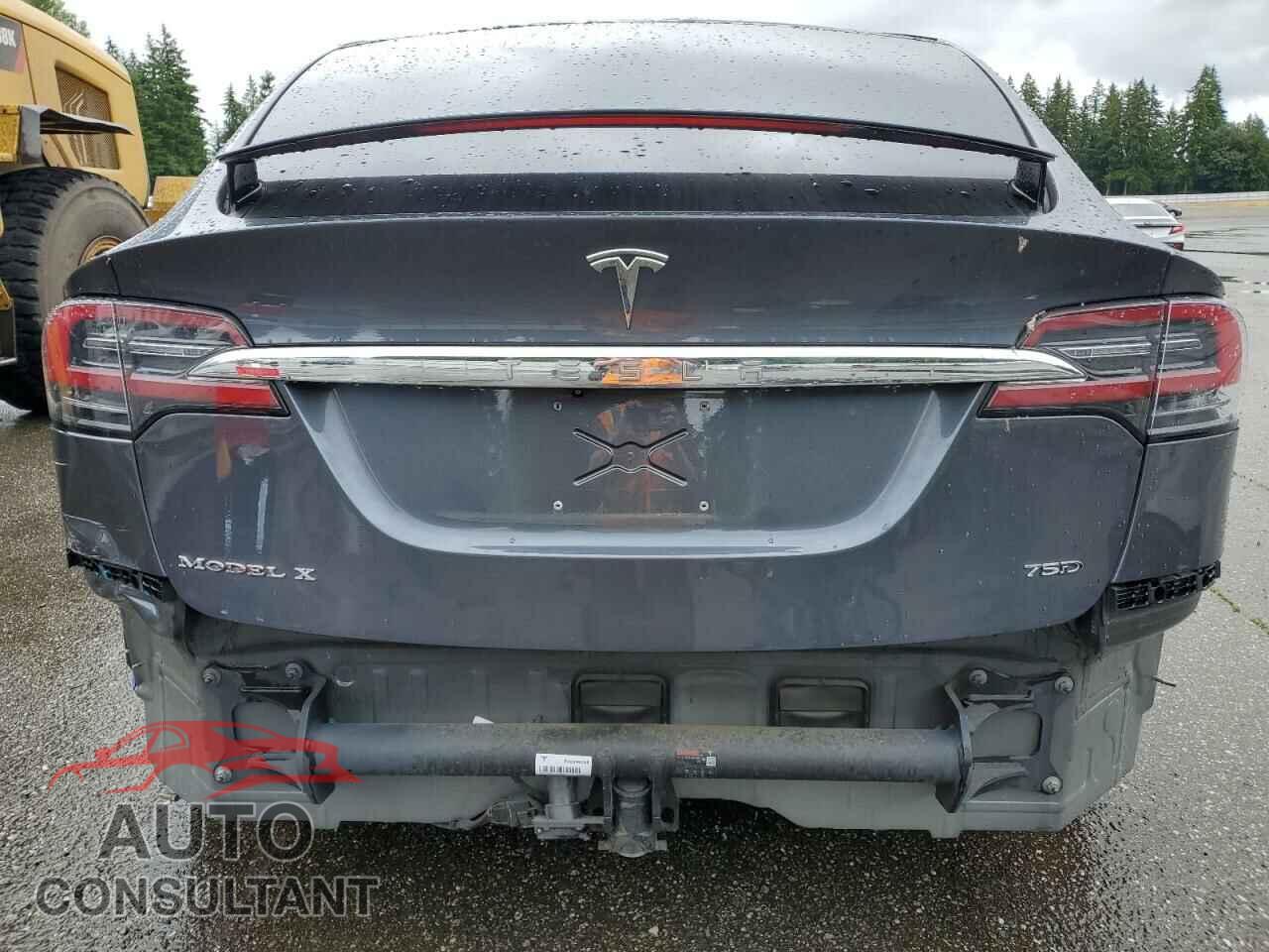 TESLA MODEL X 2017 - 5YJXCAE22HF038168