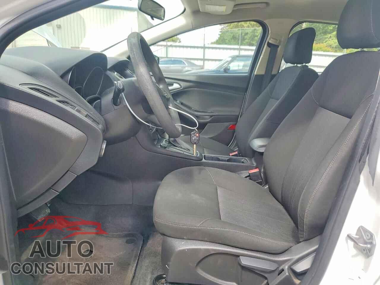FORD FOCUS 2017 - 1FADP3FE3HL269451
