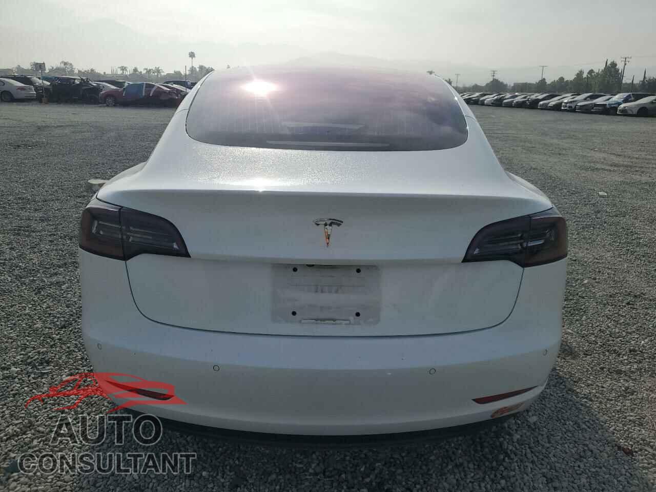 TESLA MODEL 3 2018 - 5YJ3E1EA2JF010005